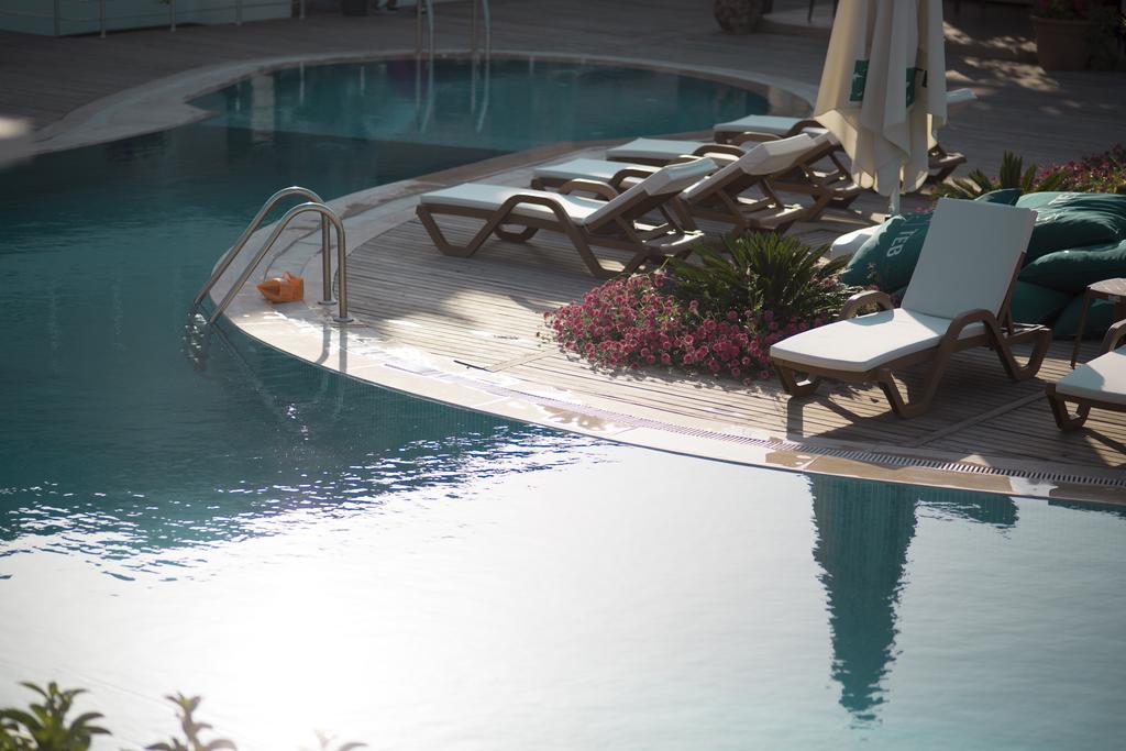 Genc Hotel Bodrum ภายนอก รูปภาพ